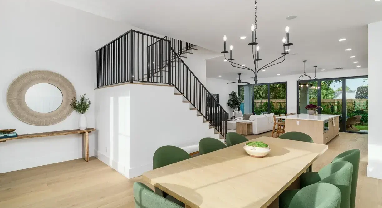 1105-NE-2nd-Avenue-4